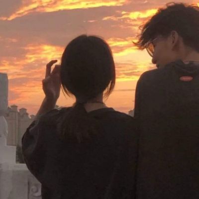 复古风热恋情侣好看头像 超级惊艳且唯美的好看情侣头像