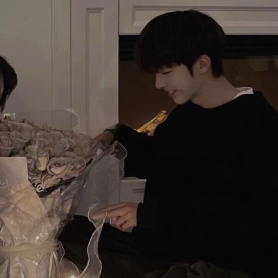 好看情头真人高颜值可爱 温柔系超高颜值的情头真人很甜蜜