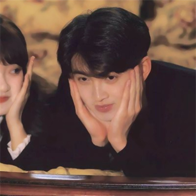 好看有意境的氛围感qq情侣头像 港风复古情侣头像一男一女