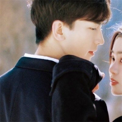 好看有意境的氛围感qq情侣头像 港风复古情侣头像一男一女