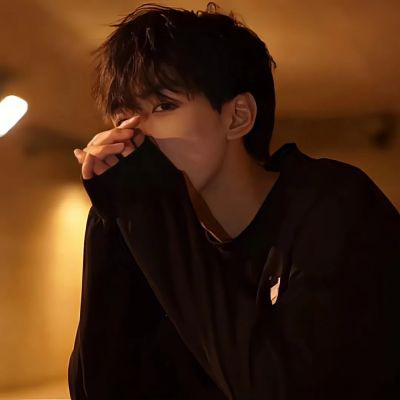 很浪漫但不明显的情侣头像 2022单人单张很好看的情侣微信头像