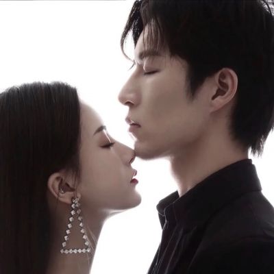 超级撩人又很甜蜜的情头大全 意境治愈动漫情头一对两张