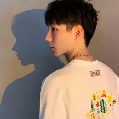 全新秀恩爱的情头合集 单人高质量的一人一张情头最新