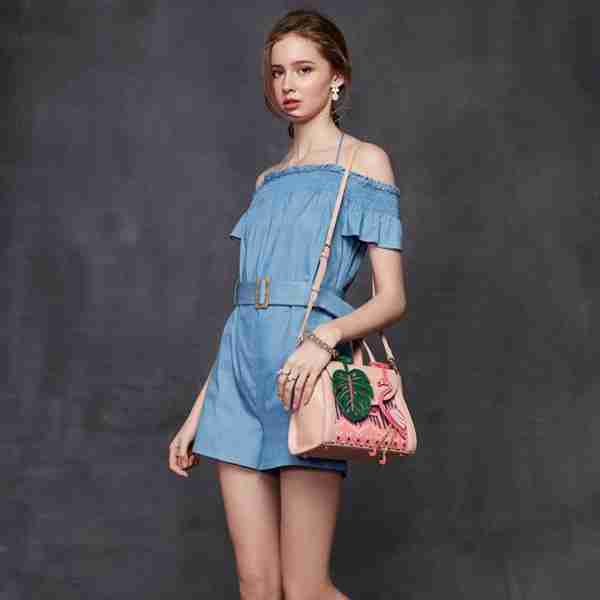 泰国人气女装品牌Lyn Around,戳中你的少女心