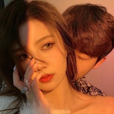 唯美情头真人浪漫图片大全 超甜的情侣头像一左一右配对图片