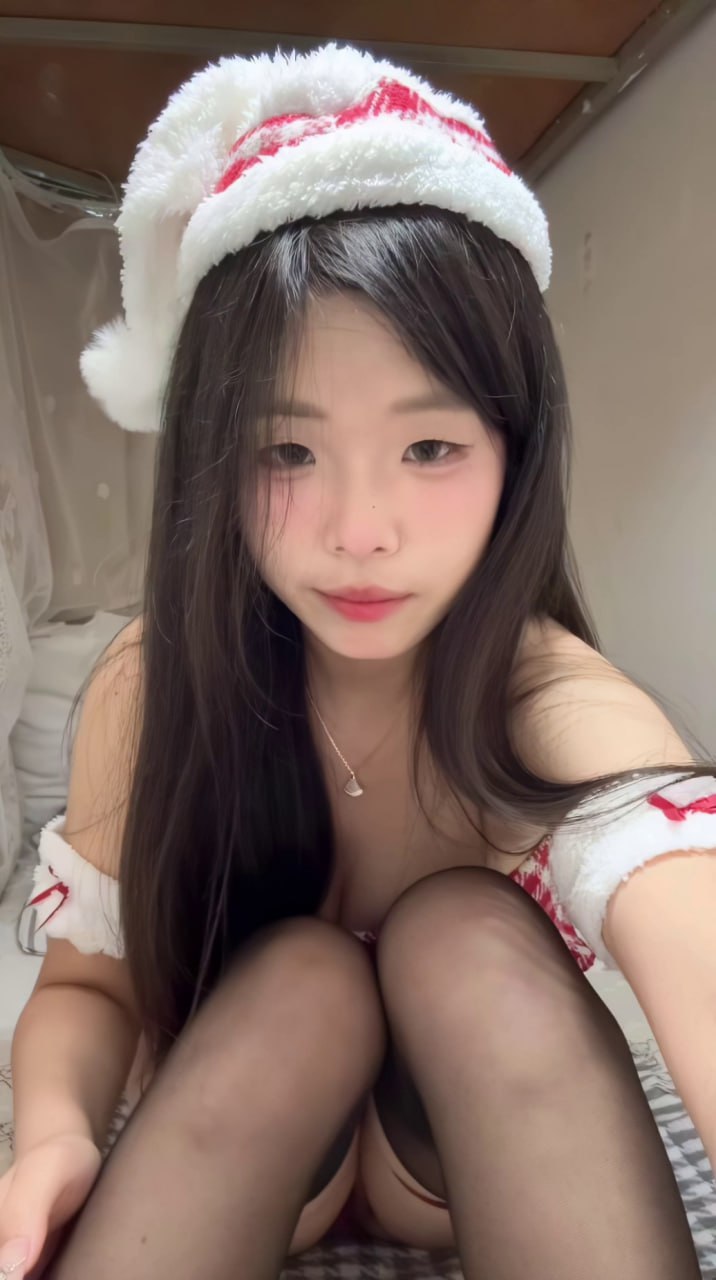 【老湿机】xmbnwk12 反差妹子脸穴同框画质修复6V！-第3张插图