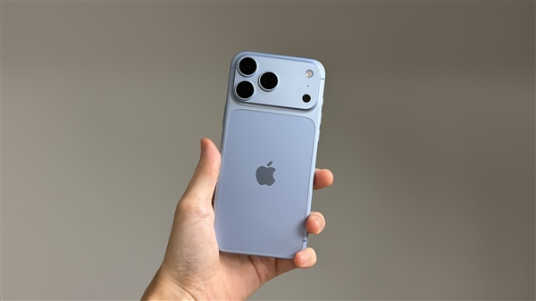 iPhone 18 Pro Max国内单周激活量逼近90万台,刷新纪录